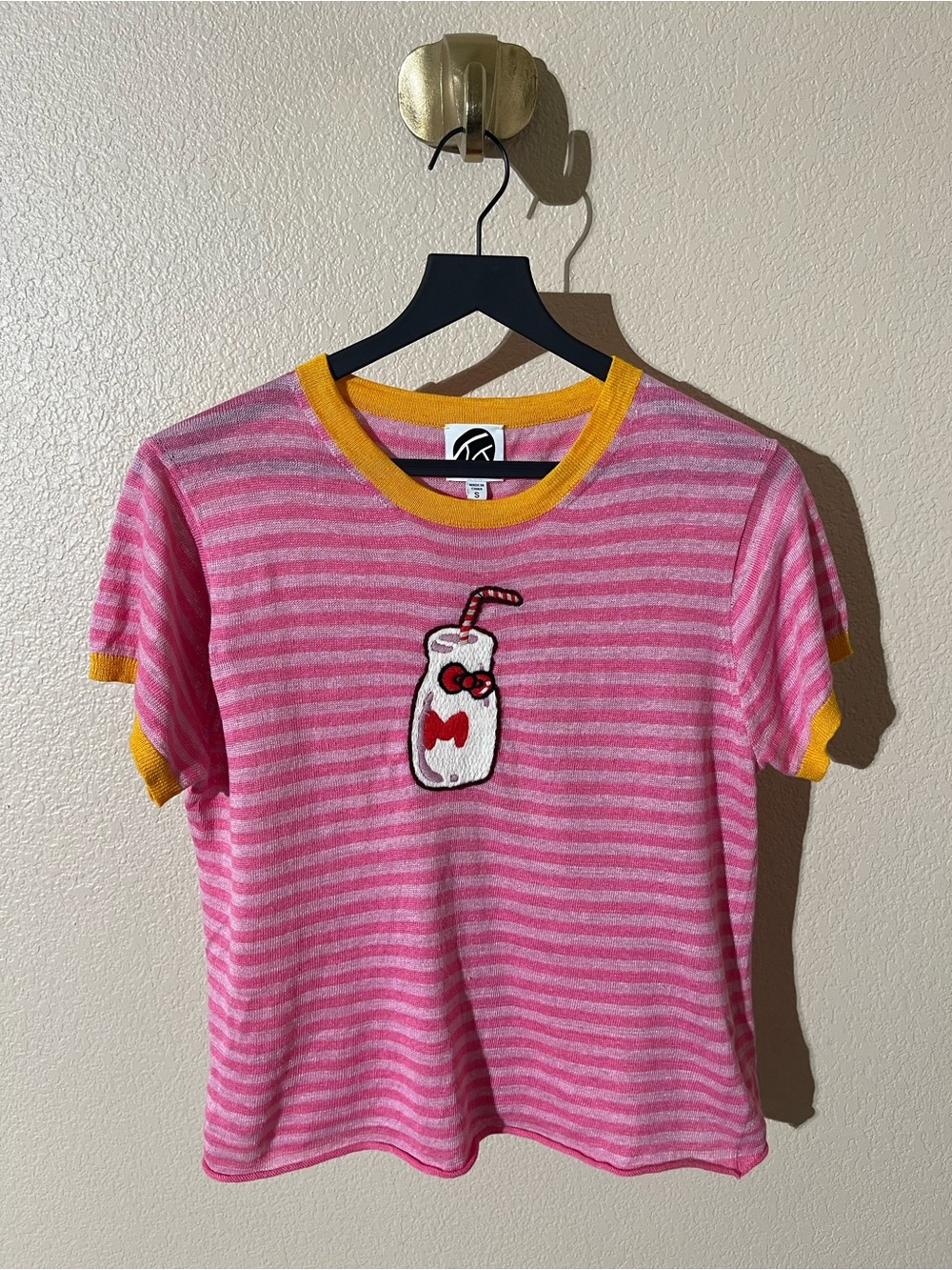 YANYAN X Sanrio hello kitty milk bottle embroidered stripe linen t shirt